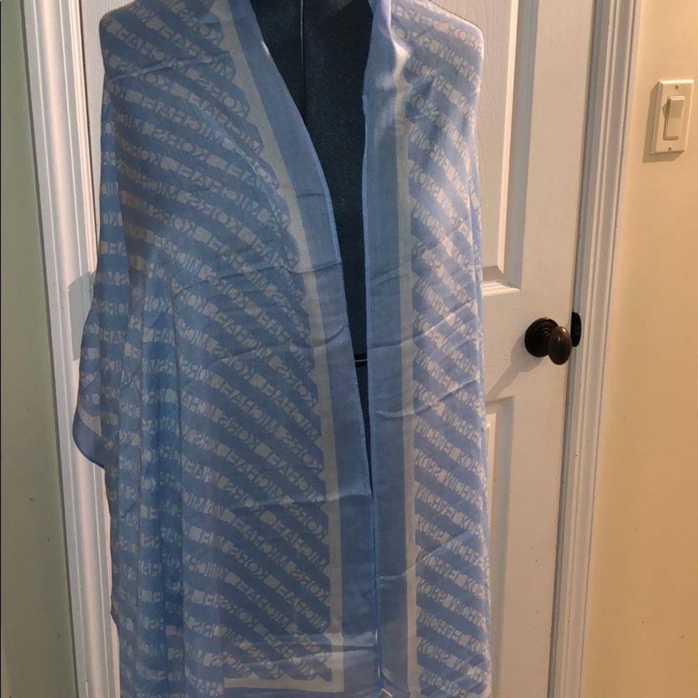 Authentic Michael Kors Scarf/Shawl/Wrap